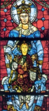 Notre Dame de la belle verrire  die blaue Mariengestalt im sdlichen Umgang des Chores