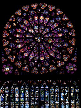 sdliche Fensterrosette in Paris (Notre Dame)